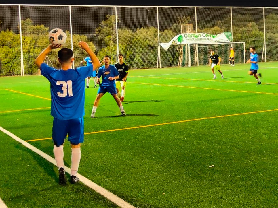 Partidazo en Sevilla Este ✨💪

#TorreblancaCF #OrgullososDeLlevarTuNombre