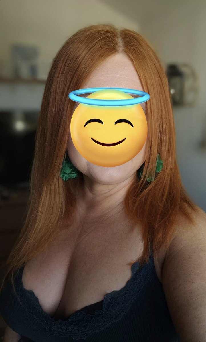 Şöyle büyük büyük sikler görsem de gözüm gönlüm açılsa