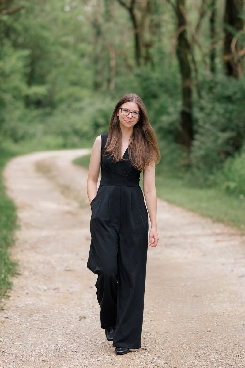 New author headshots, ahhhh! Starting to feel like this is a real thing! Can’t believe my face is going to be on a book!