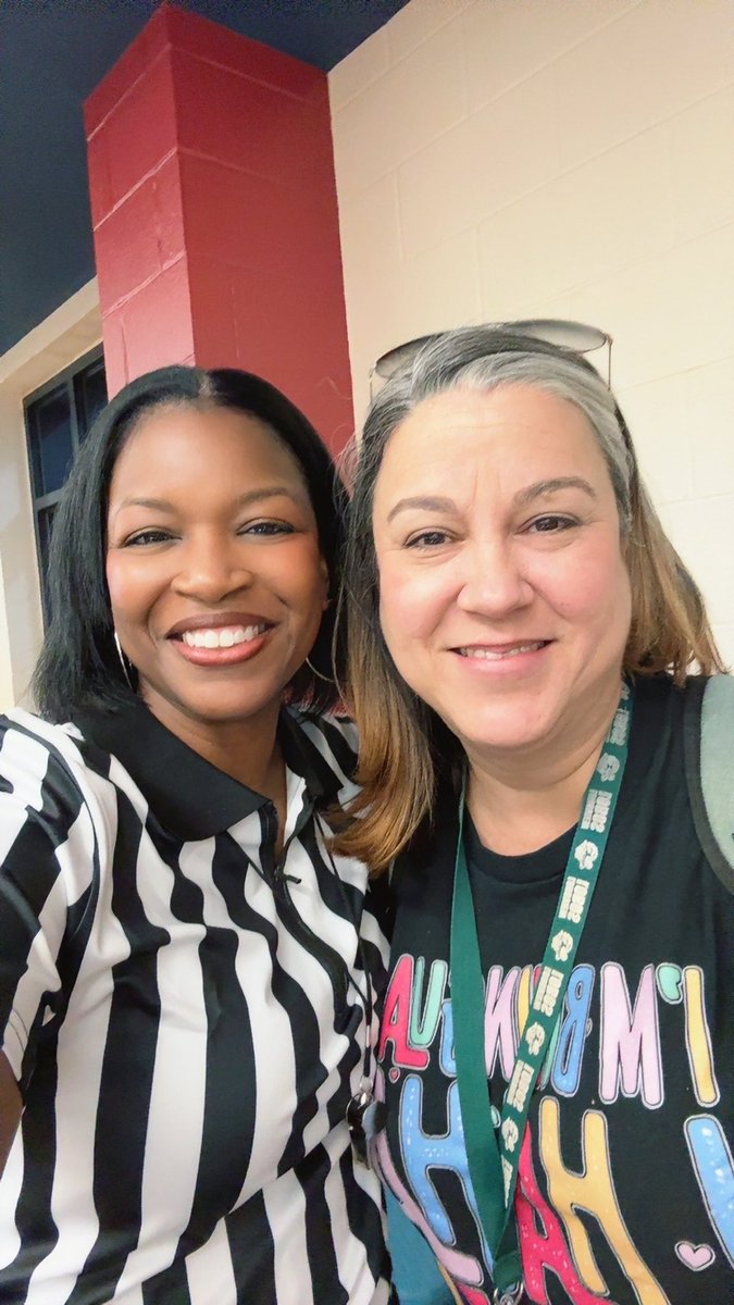 I’m having a blast getting to know our outstanding teachers at Bramlette STEAM Academy! This is the amazing Mrs. Antommarchi in 4th grade. #gobramlette #bilingualrocks 💙💛