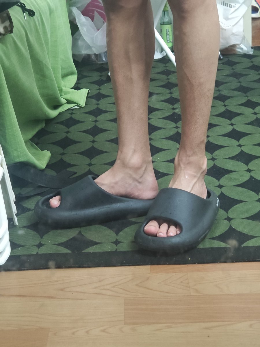 喝点，懒得攻略了，代价太大，有的还回本不了，不怎么想弄了，就坐等找上来的小帅，直男懒得弄了。