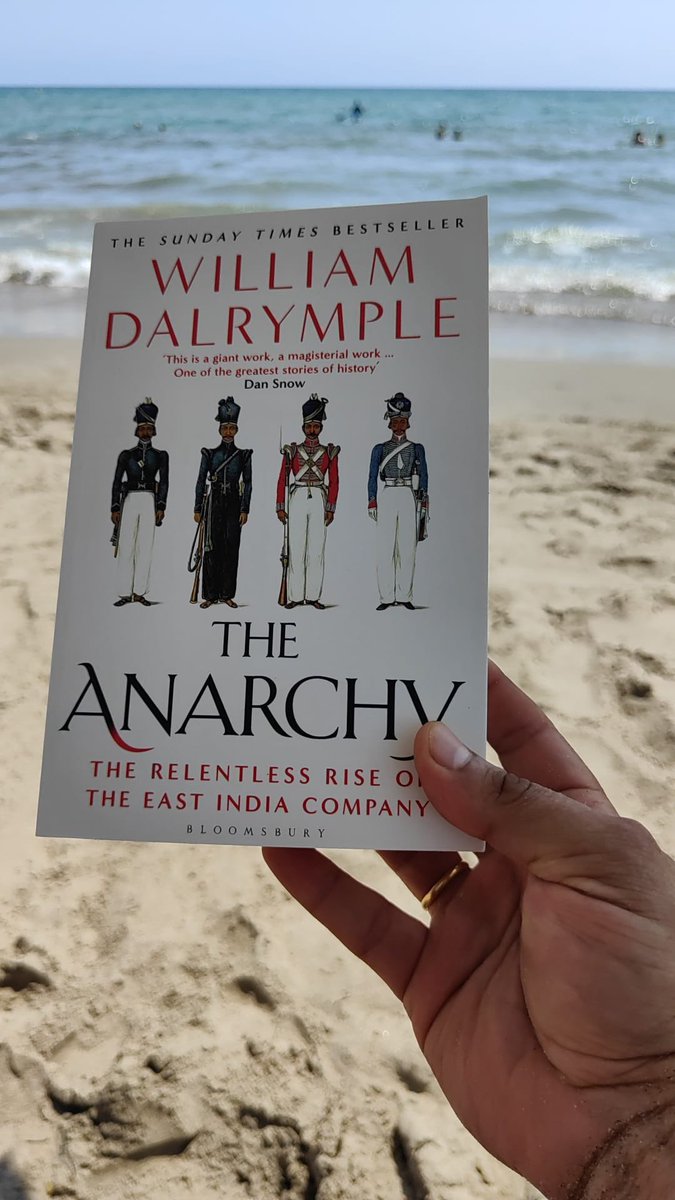 Lectura veraniega, pero no me ha llegado a enganchar, aunque tenía expectativas…