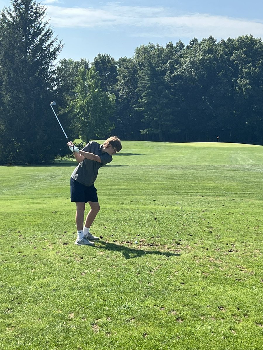 CareyGolf's tweet photo. Carey Varsity golfed in the Seneca East Invitational at Clinton Heights today. The Devils placed 4th out of 11 teams with a team score of 351. 

⛳️ Mullholand 80, 4th of 54 golfers
⛳️ Resendez 86, 14th 
⛳️ Roberts 91
⛳️ McLaughlin 94 
⛳️ Hertel 94 https://t.co/iXRIPPvSeB