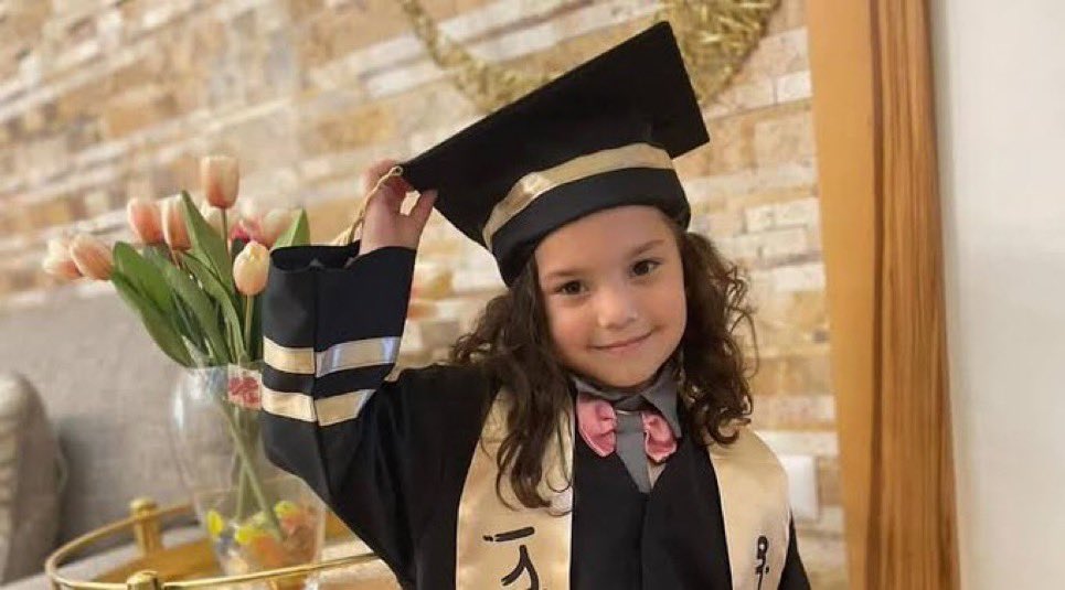 ذكروا العالم دائماً بالإحتلال قتلة الأطفال

لا تنسوا، لا تغفروا مهما مر الوقت

النسيان جريمة