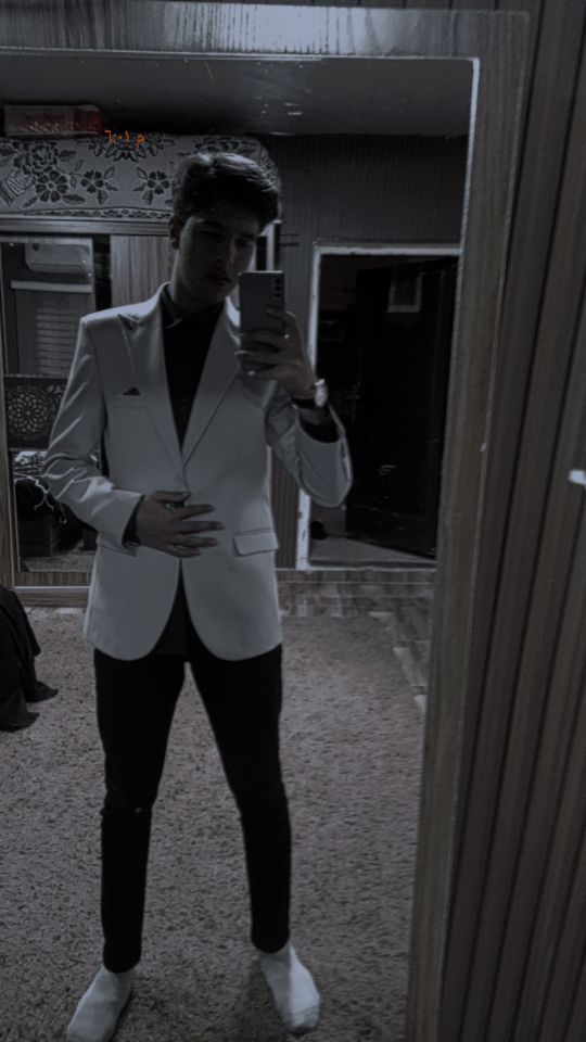 الحمد لله الذي بنعمته تتم الصالحات، تم بحمد الله وفضله النجاح في الثانوية العامة! ✨🎓 هذه بداية جديدة، وأتمنى التوفيق في المرحلة القادمة. شكراً لكل من دعمني ووقف بجانبي في هذه المرحلة، هذه فرحة لا توصف، وأدعو الله أن يوفقني في القادم