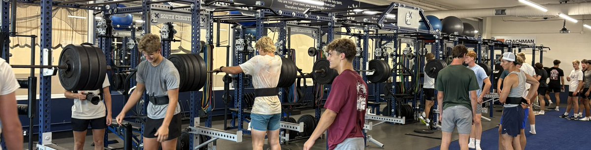 CoachVBerg's tweet image. Last night of conditioning and maxing.  Let’s go!  #REV #FoxholeMentality