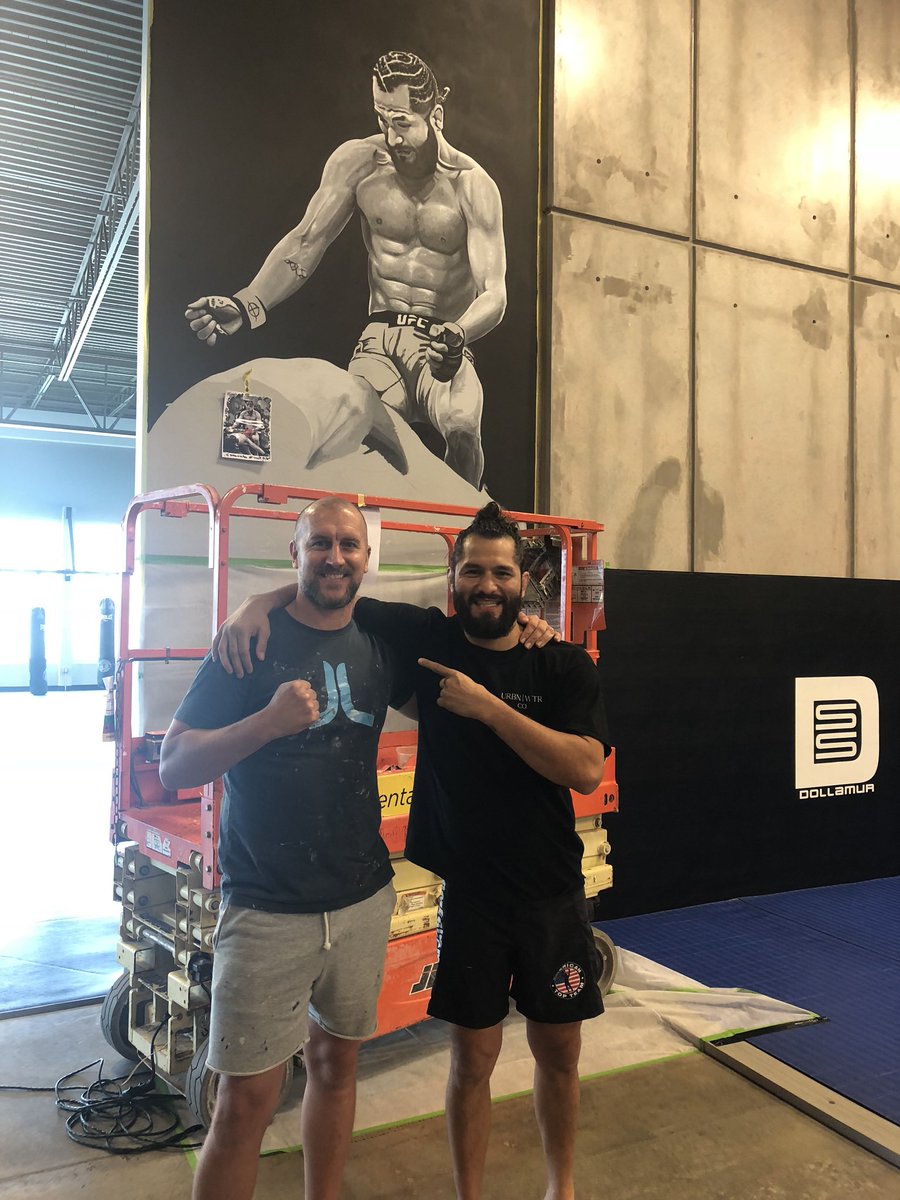 Ross Baines Art (@rossbainesart) on Twitter photo <a href="/DEL_YNWA_R2S2/">Del</a> <a href="/joerogan/">Joe Rogan</a> <a href="/BlessedMMA/">Max Holloway</a> <a href="/danawhite/">danawhite</a> <a href="/dc_mma/">Daniel Cormier</a> <a href="/Jon_Anik/">Jon Anik</a> <a href="/AmericanTopTeam/">American Top Team</a> What an experience! 👊 <a href="/DEL_YNWA_R2S2/">Del</a> <a href="/joerogan/">Joe Rogan</a> <a href="/BlessedMMA/">Max Holloway</a> <a href="/danawhite/">danawhite</a> <a href="/dc_mma/">Daniel Cormier</a> <a href="/Jon_Anik/">Jon Anik</a> <a href="/AmericanTopTeam/">American Top Team</a> What an experience! 👊