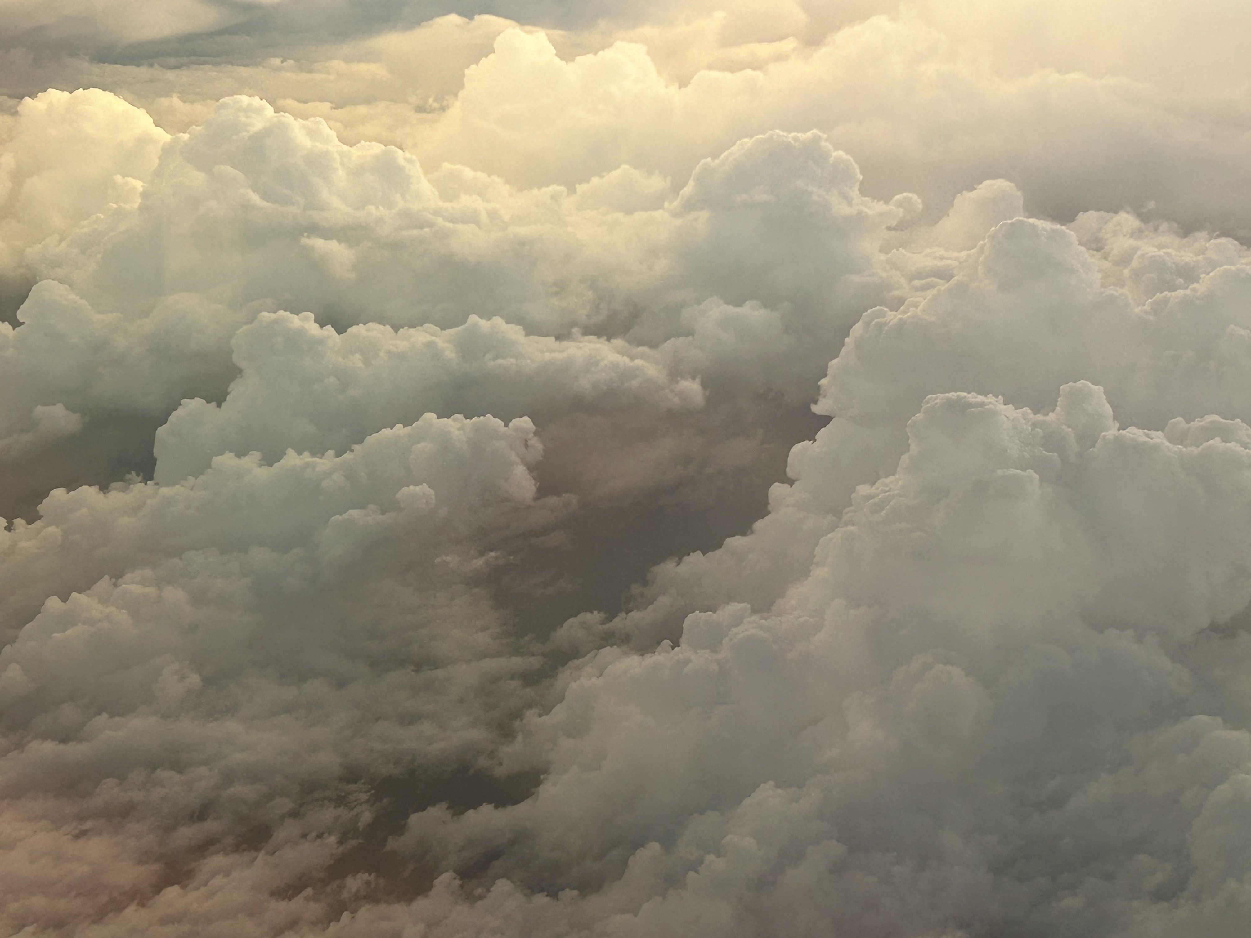 雲雲雲の下 雲の上の雲 | GANREF