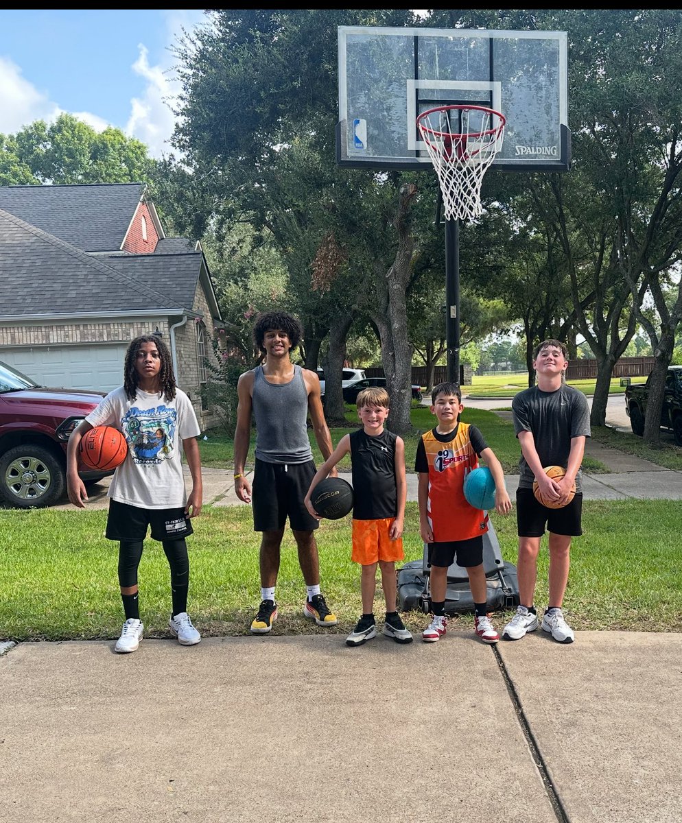 Angie Holmes (@angie_h3) on Twitter photo So proud of <a href="/AdamHolmes07/">Adam Holmes</a> for training these boys this summer, helping them get ready for 7th grade basketball tryouts! Letβs go Landon, Bryson, and Lucas! <a href="/SpillaneMS/">Spillane Middle School</a> <a href="/go_spartans/">Spartan Athletics</a> <a href="/mcminnspillane/">Matt McMinn</a> So proud of <a href="/AdamHolmes07/">Adam Holmes</a> for training these boys this summer, helping them get ready for 7th grade basketball tryouts! Letβs go Landon, Bryson, and Lucas! <a href="/SpillaneMS/">Spillane Middle School</a> <a href="/go_spartans/">Spartan Athletics</a> <a href="/mcminnspillane/">Matt McMinn</a>