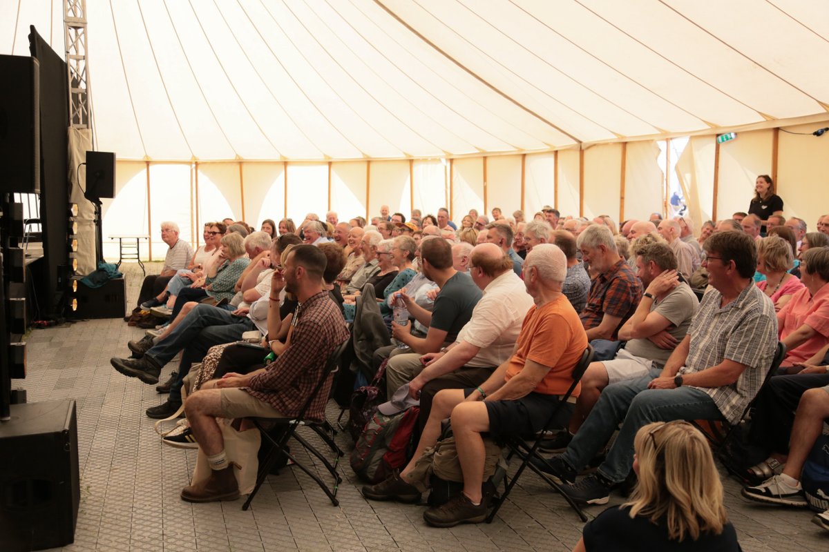 Welsh Parliament (@seneddwales) on Twitter photo A full room at the <a href="/eisteddfod/">eisteddfod</a> to celebrate Dafydd Êl, and his incredible contribution to our Senedd and life in Wales. A full room at the <a href="/eisteddfod/">eisteddfod</a> to celebrate Dafydd Êl, and his incredible contribution to our Senedd and life in Wales.