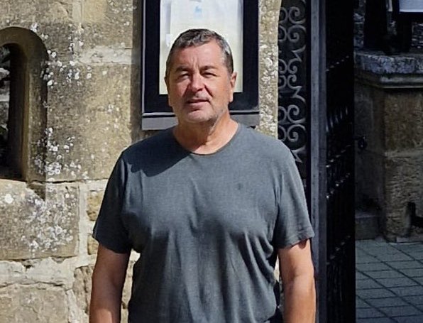 🔴 El PP exige explicaciones por el uso indebido de vehículos municipales en Vélez de Benaudalla por parte de una empresa privada

👉🏻 Rafael Rodríguez denuncia que el alcalde socialista autorizó ceder medios públicos a una empresa ajena al ayuntamiento

🔗 acortar.link/Qbr4zE