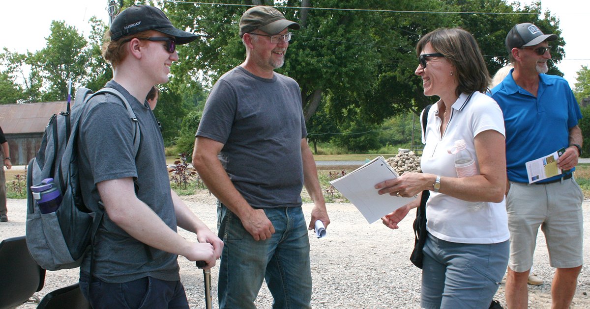 Trent Farm Research Centre yesterday: Gord Speksnijder, Dr. Catherine Eimers, and Max Dowsett, our research student, talking Grassroots Research.

Funded through OSCIA, it’s a joint effort between Quinte SCIA and Trent U.

#QSCIA #TrentU #GrassrootsResearch