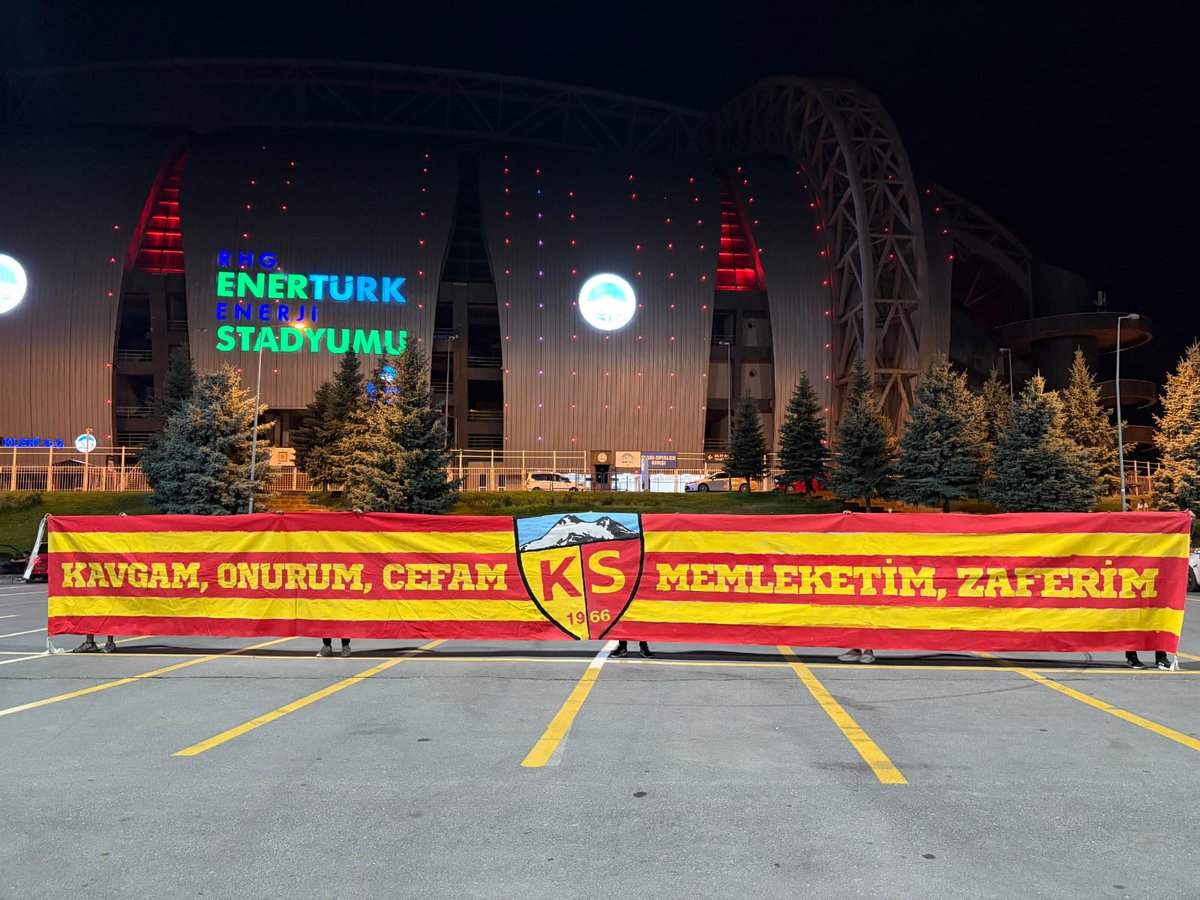2025-2026 sezonu el emeği göz nuru yeni pankartlarımız sizlerle 💫

#KapalıKale | #Kayserispor