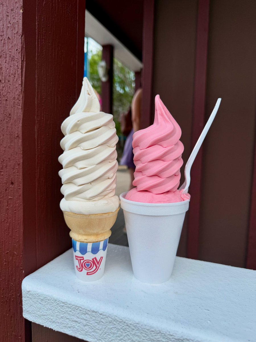 Root beer &amp; Strawberry Dole Soft Serve are the flavors of the day through Friday 8/8! 

Order online: cupandconewbl.com

Order over the phone: 651-426-1498

Open 11am-10pm daily!
