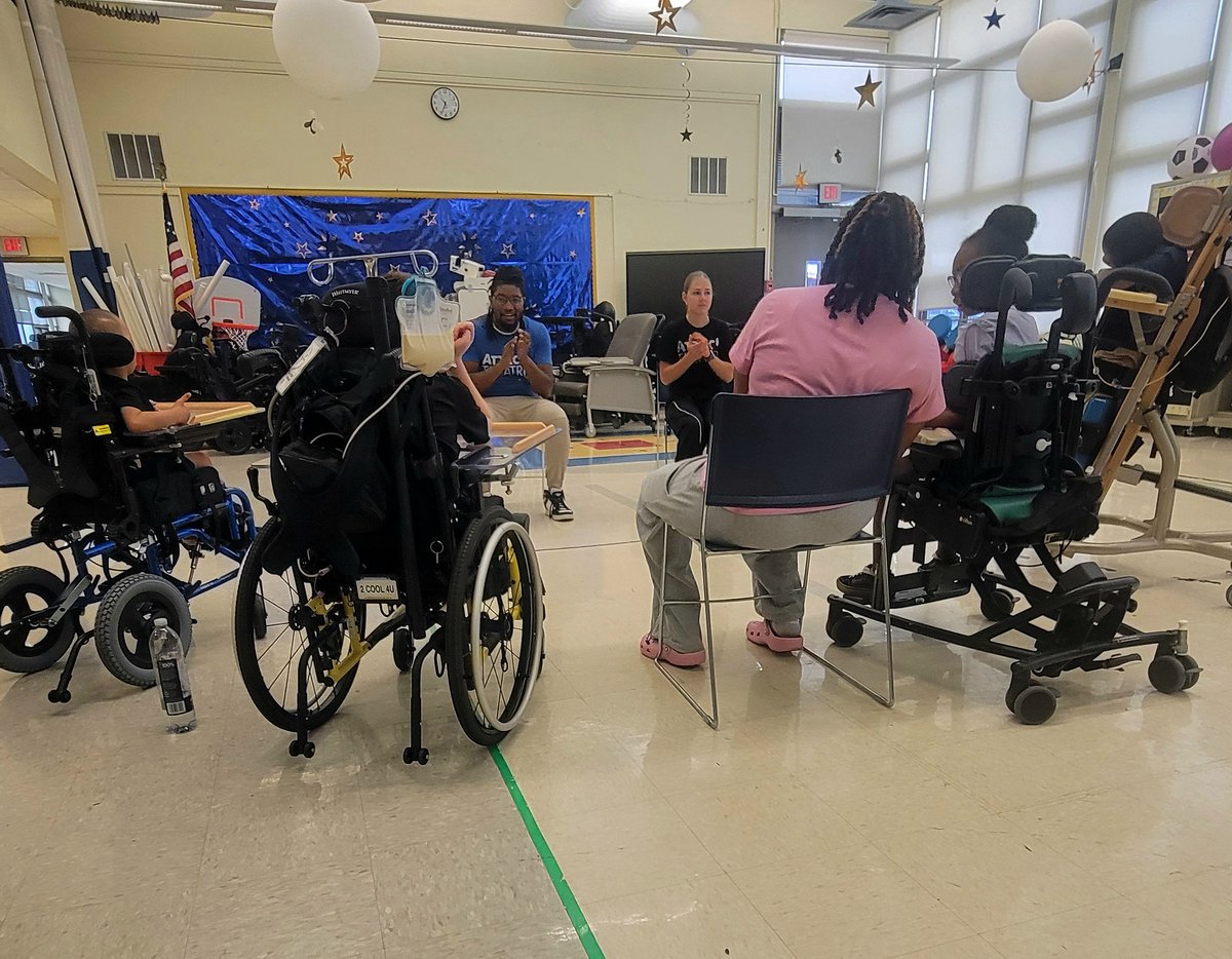 #AttackTheatre got to lead #inclusive + #accessible #dance movement workshops at <a href="/PPSnews/">Pgh Public Schools</a>! Big thanks to the personnel for working w/ us!

Come to our #Adaptive #MovementMakers Camp (8/11-15) which is FREE for students (ages 6-11)! Registration in bio!

#pittsburgh #pittsburghart