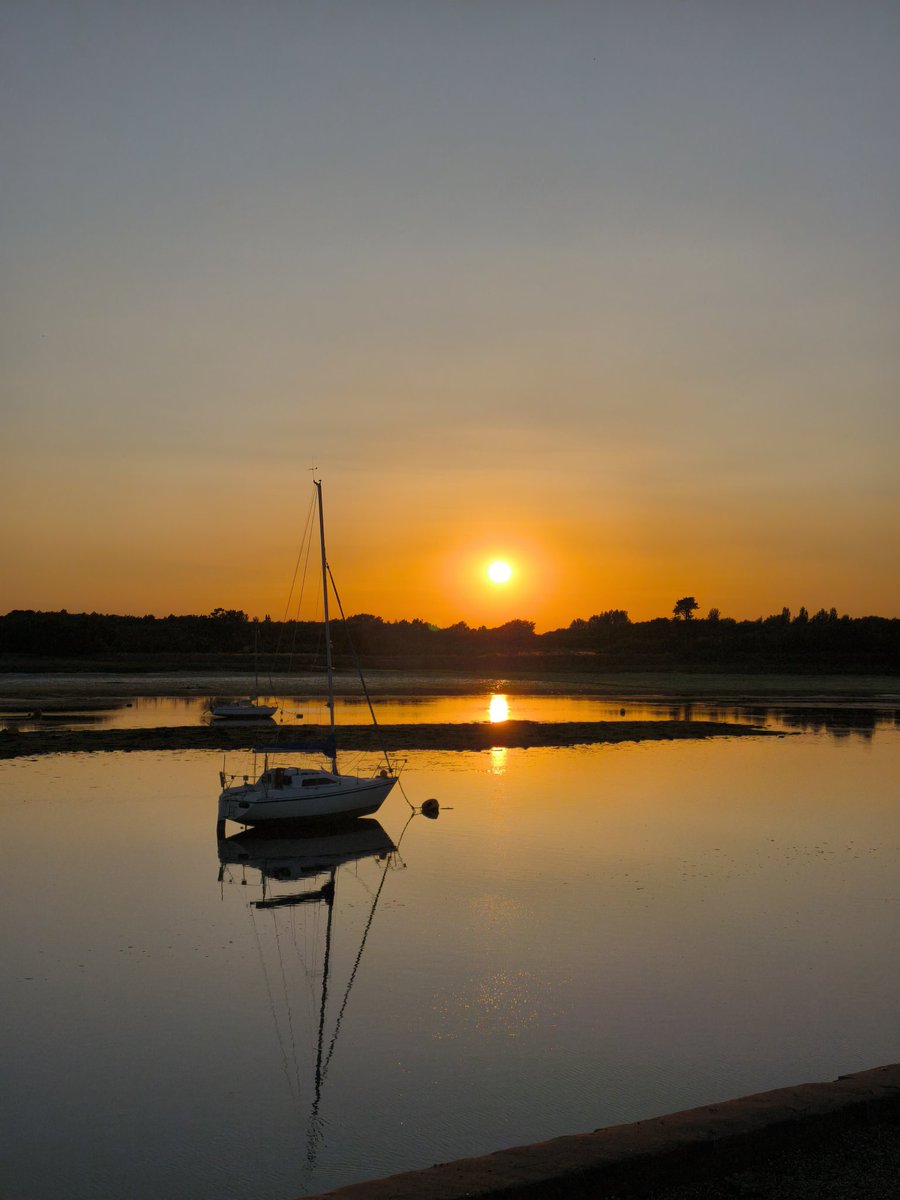 StephenPickle12's tweet photo. @visitnorthyork Dell Quay, West Sussex. https://t.co/SX0LjRozvd