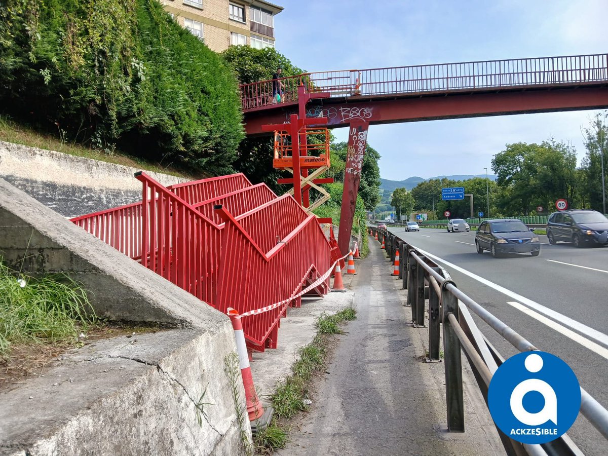 🚧🔧 "Hasi dira Bazkardoko oinezkoen zubiko eskailerak aldatzeko lanak."

🚧🔧 "Ya han comenzado las obras de sustitución de las escaleras del puente de Bazkardo!!!"

#Andoain #Gipuzkoa