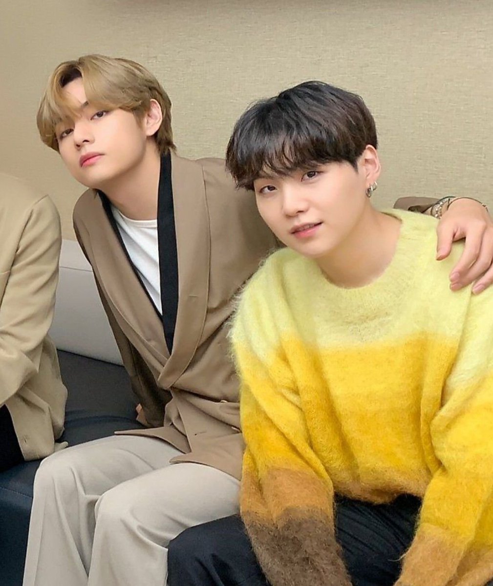 do these two even know each other anymore ???