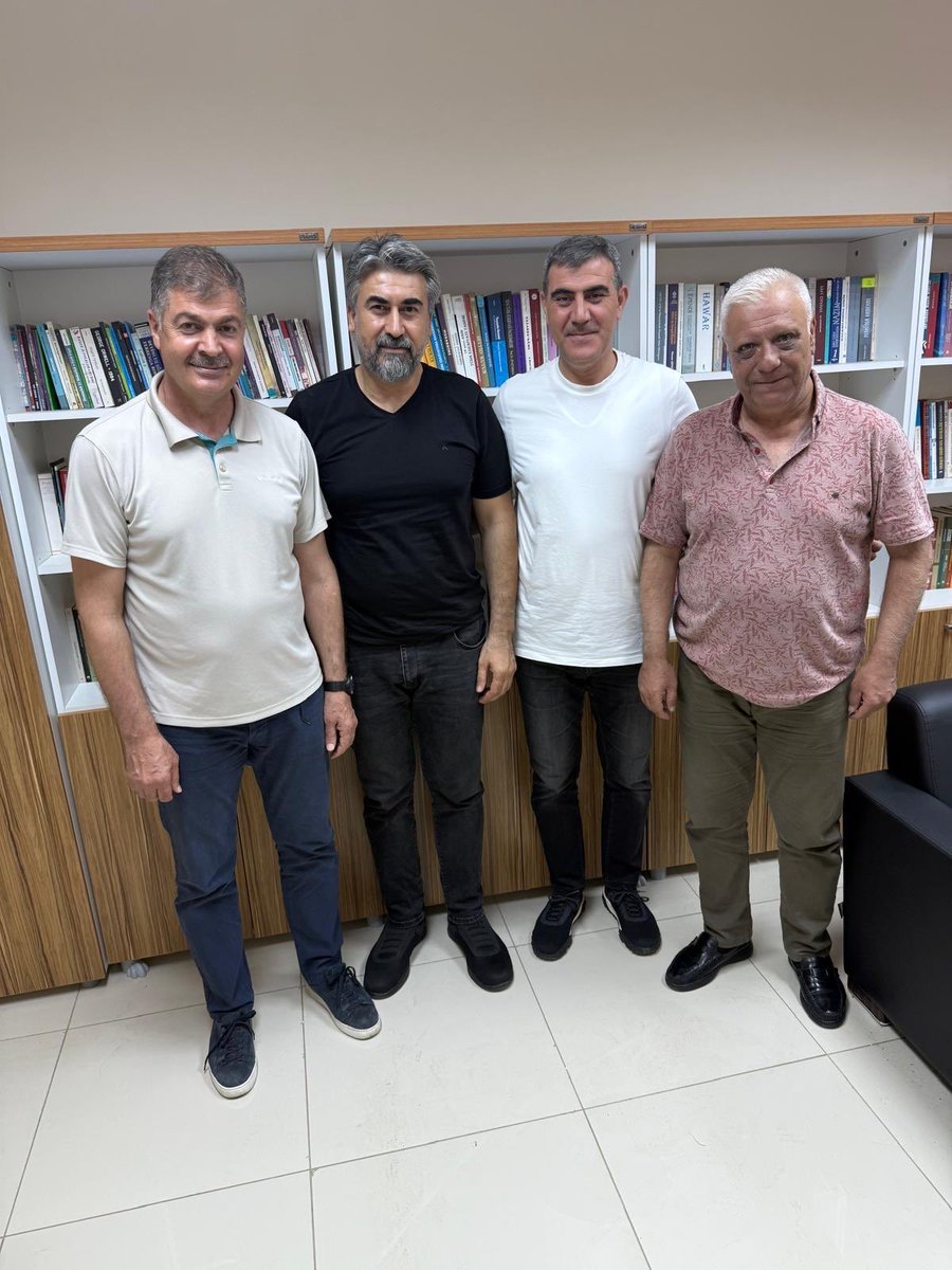 Cengiz Demirkaya (@cengizdmrky47) on Twitter photo Aktüel ve akademik konularda fikirlerinden istifade ettiğimiz #Mardin #Artuklu Üniversitesi Öğretim Üyesi Prof.Dr. Sn.<a href="/mustafaoztuurrk/">Mustafa Öztürk</a> hocamıza Mardin Şehrengizi ismiyle eserleştirdiği kitabını takdimi, sohbeti ve misafirperverliği için teşekkür ediyorum.
📍<a href="/mardinartuklu/">Mardin Artuklu Üniversitesi</a> Aktüel ve akademik konularda fikirlerinden istifade ettiğimiz #Mardin #Artuklu Üniversitesi Öğretim Üyesi Prof.Dr. Sn.<a href="/mustafaoztuurrk/">Mustafa Öztürk</a> hocamıza Mardin Şehrengizi ismiyle eserleştirdiği kitabını takdimi, sohbeti ve misafirperverliği için teşekkür ediyorum.
📍<a href="/mardinartuklu/">Mardin Artuklu Üniversitesi</a>