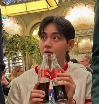 what is this genre of taehyung pictures called ??