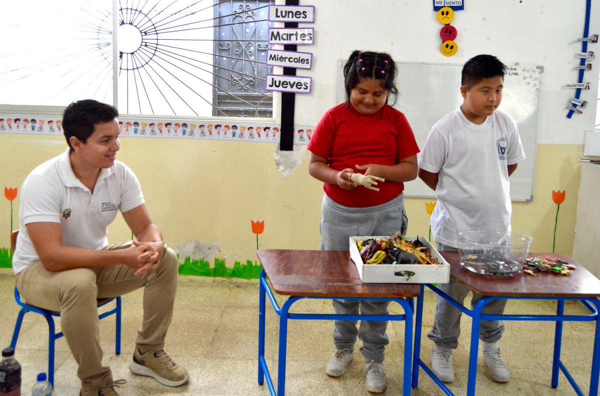 [MANABÍ] El viceministro Jaime Medina realizó una visita a la Unidad Educativa Especializada María Buitrón de Zumárraga del cantón Portoviejo, donde pudo constatar el compromiso institucional con la #EducaciónInclusiva y de calidad para estudiantes con necesidades educativas