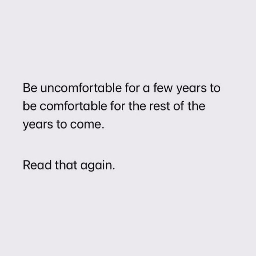 awwcopywriting's tweet image. Get comfortable with being uncomfortable 👌

#getcomfortablebeinguncomfortable #thursdaytips #thursdaythought #lifebeginsattheendofyourcomfortzone #uncomfortable #wordswordswords #wordsmith #wordsmatter #wordshavepower #words