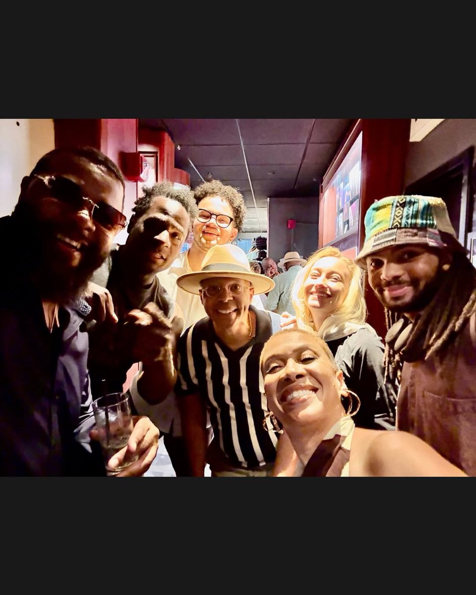 The Baylor Project (@baylorproject) on Twitter photo 🍎 NYC was a whole vibe for our first weekend residency at the legendary <a href="/BlueNoteNYC/">Blue Note New York</a> !
Thanks to everyone who came out & showed love — we felt it all.
Shoutout to our band & the Blue Note staff. A time was had! 🙌🧡
#TheBaylorProject #8XGRAMMYNominee #NAACPImageAwardWinner 🍎 NYC was a whole vibe for our first weekend residency at the legendary <a href="/BlueNoteNYC/">Blue Note New York</a> !
Thanks to everyone who came out & showed love — we felt it all.
Shoutout to our band & the Blue Note staff. A time was had! 🙌🧡
#TheBaylorProject #8XGRAMMYNominee #NAACPImageAwardWinner