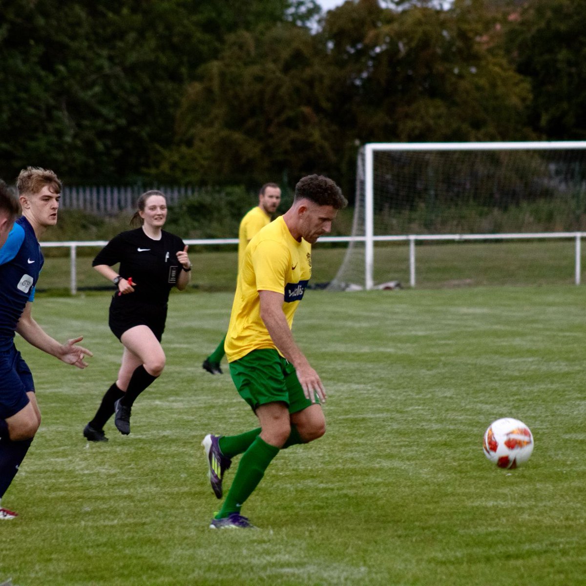 LeamRangers's tweet image. A first (of many) this season for Jonny Hirst last night and it was an absolute beauty 🚀

Jonny is sponsored by Kevin Hawdon Joinery and M.R Clean.

📸 Charlie Eaton | #UpTheLeam #UTL 🔰