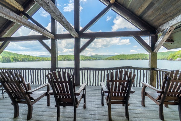 Atlanta RE Forum (@atlantareforum) on Twitter photo Ever wanted your own island? <a href="/HNRealtors/">Harry Norman, REALTORS®</a> has listed Lake Burton’s only private island estate, located at 1 Burton Island in Tiger, GA.
Discover 1 Burton Island: atlantarealestateforum.com/10-million-pri… Ever wanted your own island? <a href="/HNRealtors/">Harry Norman, REALTORS®</a> has listed Lake Burton’s only private island estate, located at 1 Burton Island in Tiger, GA.
Discover 1 Burton Island: atlantarealestateforum.com/10-million-pri…