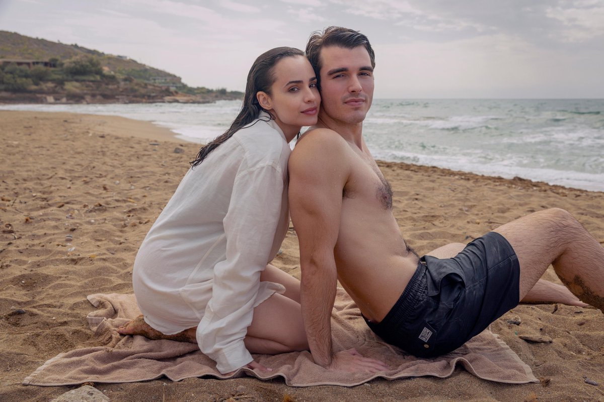 inspiringsofia's tweet image. come home the kids miss you #myoxfordyear