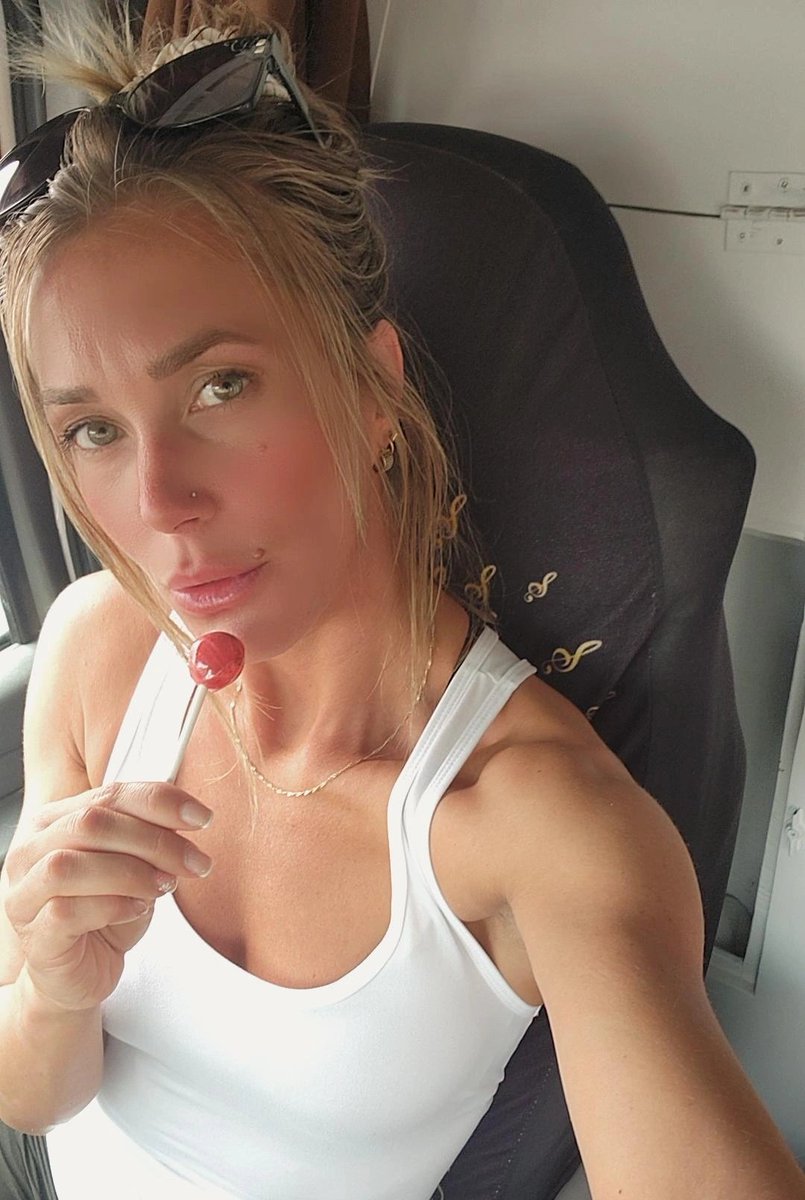 J'ai bien envie de lecher une sucette 🍭