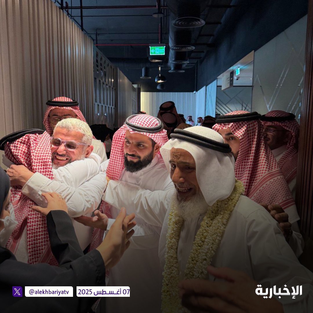 الحمد لله على سلامة  #حميدان_التركي
وعوداً حميداً له لوطنه وأسرته ومحبيه الكثر ..
أدام الله عز قيادتنا الرشيدة ، ومملكتنا الغالية 🇸🇦