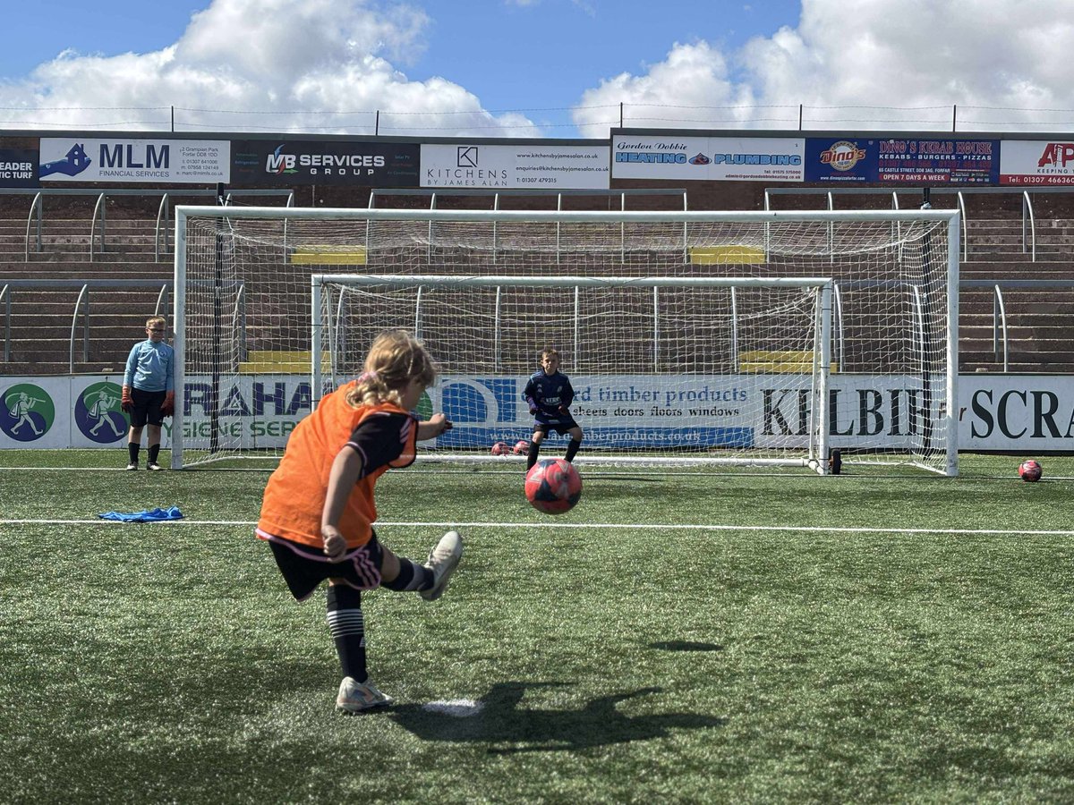ForfarCFT's tweet image. ⚽🌦️ Final week of Football Holiday Camp at Station Park!

After Storm Floris washed out Monday, we&apos;ve had a great few days packed with football fun, smiles &amp;amp; energy! 🙌⚽

Big thanks to all the kids, coaches &amp;amp; parents for making it a brilliant end to summer! 💙

#fcft