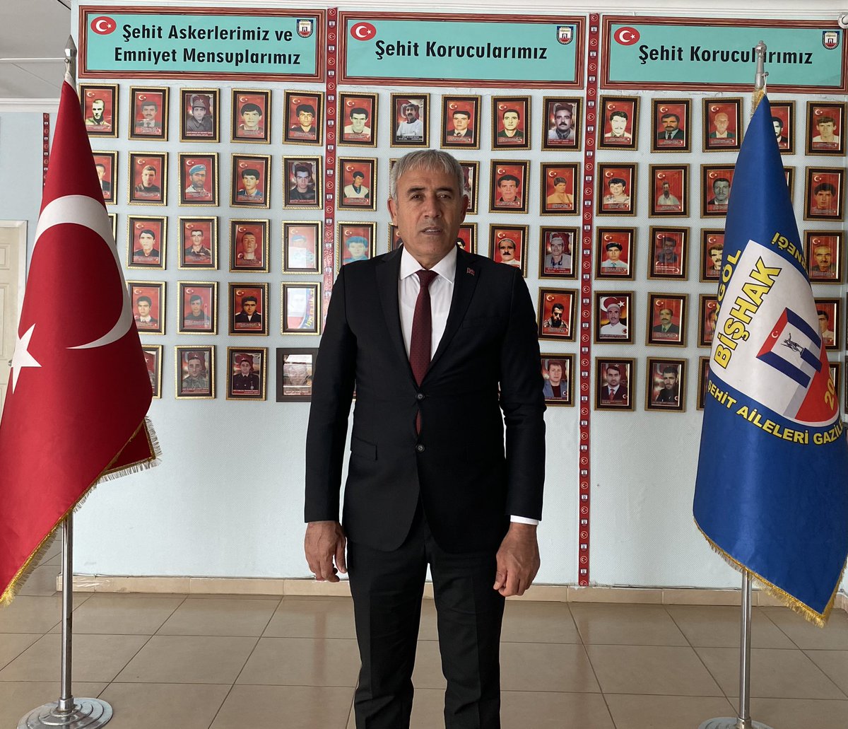 Allah'ım iyi insanları yolumuzdan,sabrı ve şükrü dilimizden, sağlığı ve sıhhati bedenimizden, hayırlı olan ne varsa bizden ve sevdiklerimizden eksik etme. 

Cumanız Mübarek Olsun.

<a href="/bishak12/">BİŞHAK Derneği</a>