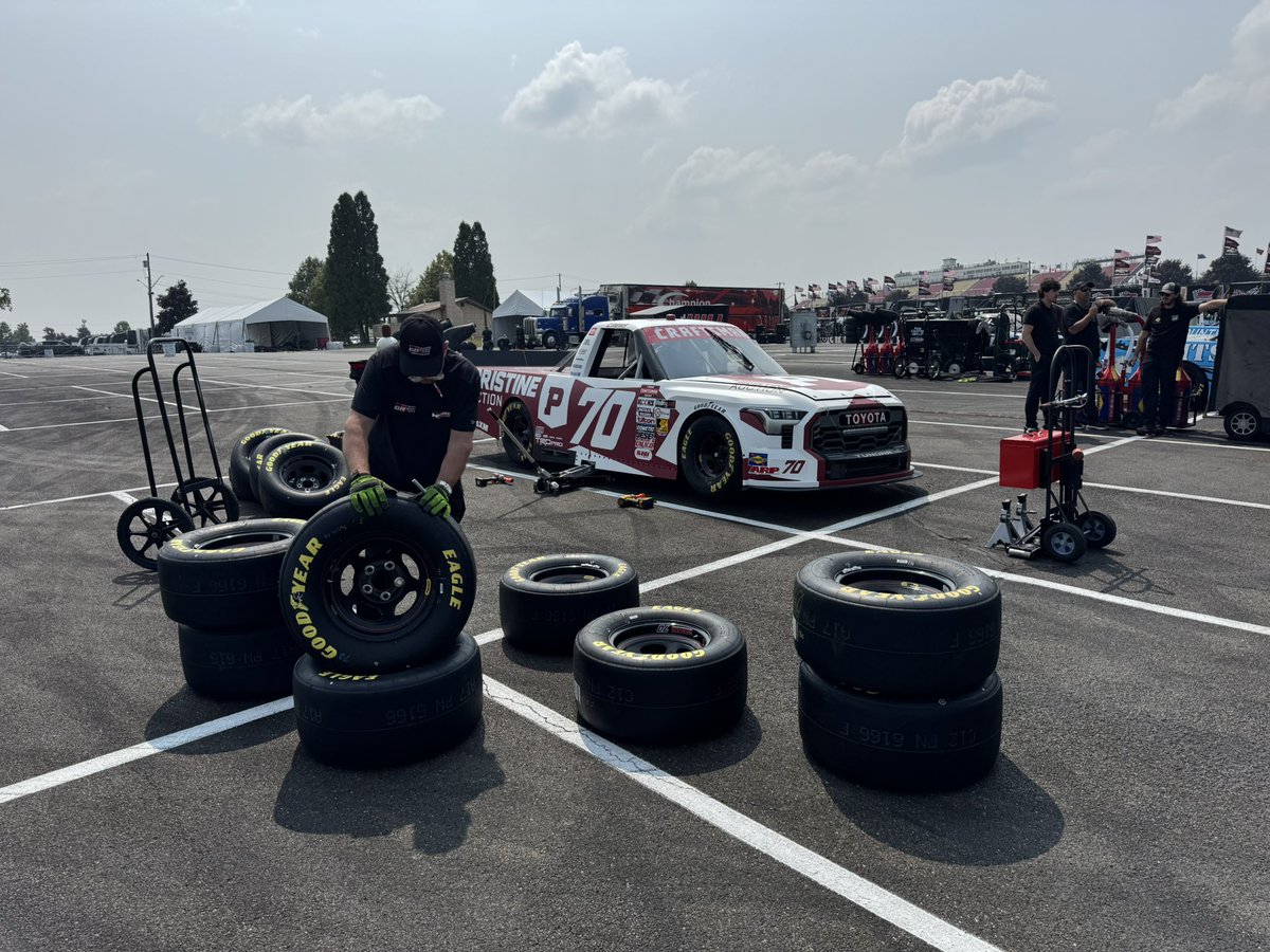 Racing weather 70° x #70 😎