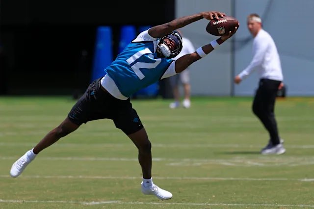 sandropacheco71's tweet image. #TravisHunter will play snaps at wide receiver and cornerback in the #JacksonvilleJaguars' first preseason game Saturday August 9, 2025 against the #PittsburghSteelers. #NFL #MakingHistory #DUUUVAL #HereWeGo