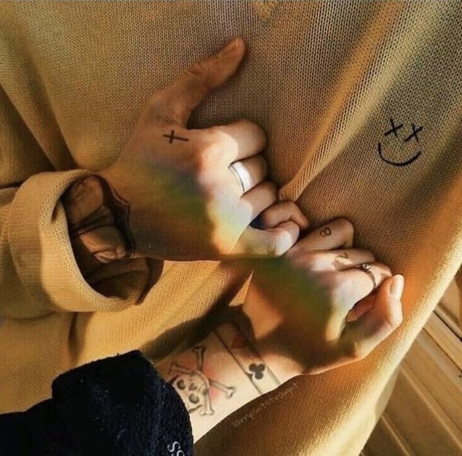 Chess - (@finelinefeeling) on Twitter photo hi guys, I moved house and missed being on the tl so hereβs a couple of photos dull light harry and louis took bc they love linking fingers
also submitted both my <a href="/BLFicFest/">BL Fic Fest 2025</a> drafts the other day. if you want a preview (you do) let me know which, firefighter harry or bakery harry hi guys, I moved house and missed being on the tl so hereβs a couple of photos dull light harry and louis took bc they love linking fingers
also submitted both my <a href="/BLFicFest/">BL Fic Fest 2025</a> drafts the other day. if you want a preview (you do) let me know which, firefighter harry or bakery harry