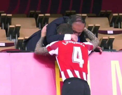 Al unico club que Iñigo Martinez dejó pasta fue  LA REAL SOCIEDAD .
Ahí empezó todo