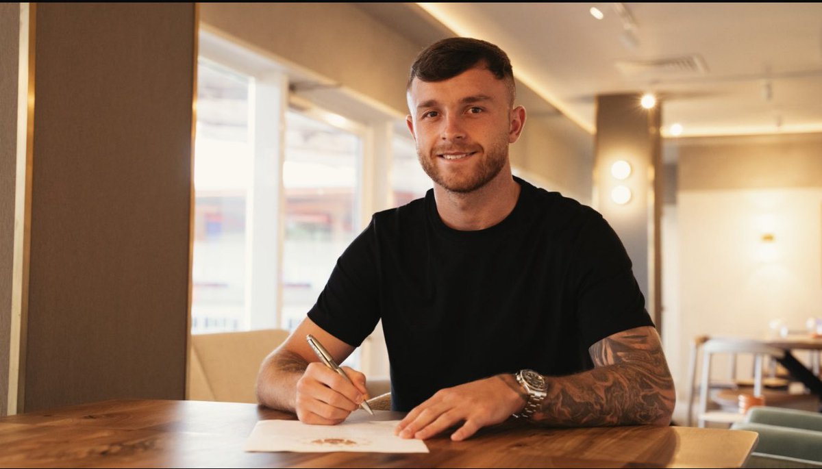 Absolutely delighted to be part of this massive club and can’t wait to get started @blackpoolfc 🙌 thank you to everyone <a href="/murdocksports/">Murdock Sports Group</a> for getting it all over the line 🤝 also want to say a massive thank you to all the players and staff @officialnffc and wish use all the best!!!