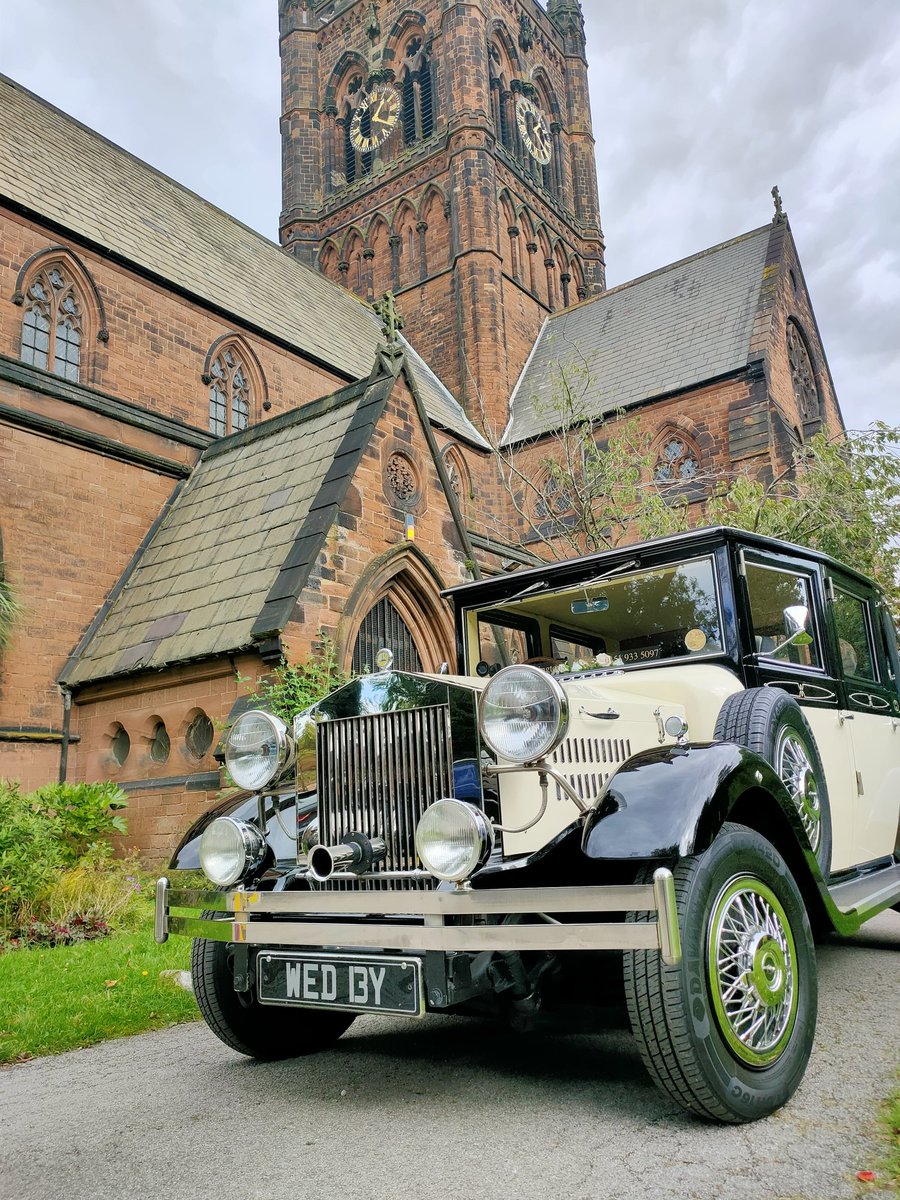 One of our Imperial Viscount Landaulette wedding cars waiting outside St Mary's Church in West Derby Liverpool  #wedding #cars #liverpool #vintage #wirral #stmarys #church barringtonscars.co.uk
