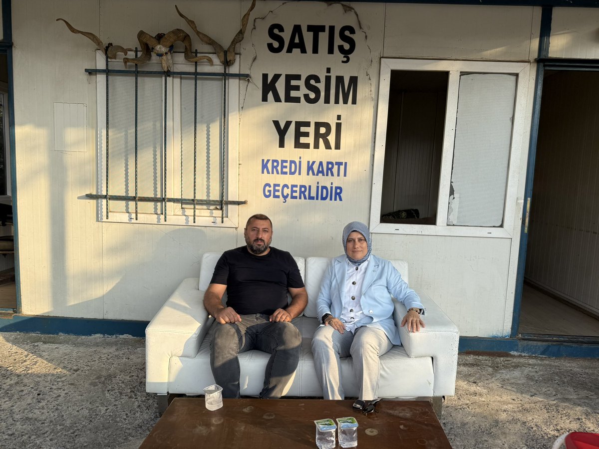 Hülya Taşcı 🇹🇷 (@hulya_tasci57) on Twitter photo Değerli Kardeşim birlikte uzun yıllar yan yana siyaset yaptığımız, Önceki Dönem İlçe Başkan Yardımcımız <a href="/abdullahkoyak/">Abdullah Koyak</a>’ı yakın zamanda ahirete irtihal eden yeğeni için taziye ziyaretinde bulundum.
Mekânı cennet olsun. Sevdiklerine ailesine sabır diliyorum. Değerli Kardeşim birlikte uzun yıllar yan yana siyaset yaptığımız, Önceki Dönem İlçe Başkan Yardımcımız <a href="/abdullahkoyak/">Abdullah Koyak</a>’ı yakın zamanda ahirete irtihal eden yeğeni için taziye ziyaretinde bulundum.
Mekânı cennet olsun. Sevdiklerine ailesine sabır diliyorum.