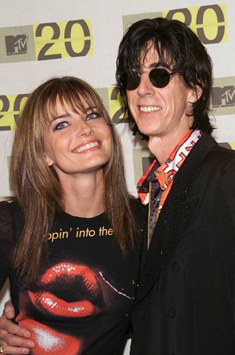 Inverted couple

FTM Ric Ocasek 
MTF Paulina Porizkova

1) Ric's female gait
2) Paulina's male one
3) Ric with the long thin face, smaller eyes much closer together, narrow cheeks...much smaller dental arch...sloping jaw vs. square
4) real male trachea left, bad 🍎 implant right