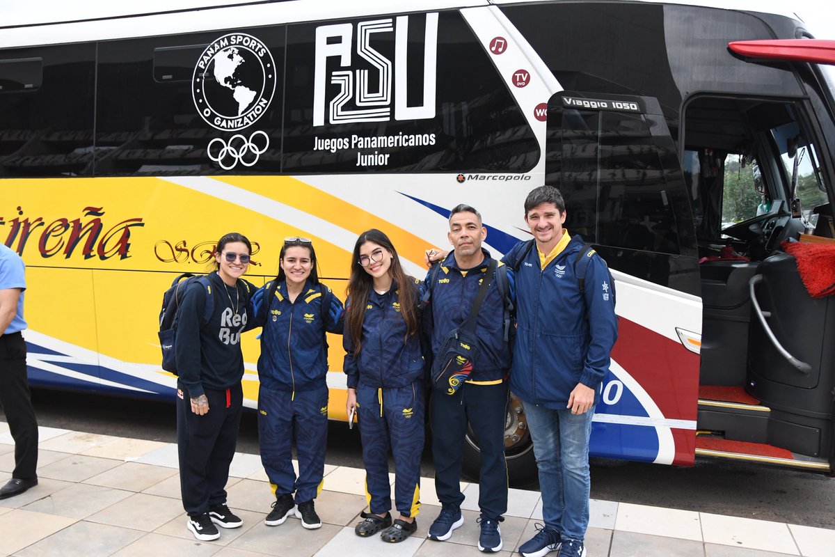 dinacpy's tweet image. ¡Bienvenidos atletas! Así recibimos a las primeras delegaciones en el aeropuerto.✈️🇵🇾
 #JuegosPanamericanos #Dinacpy #Paraguay