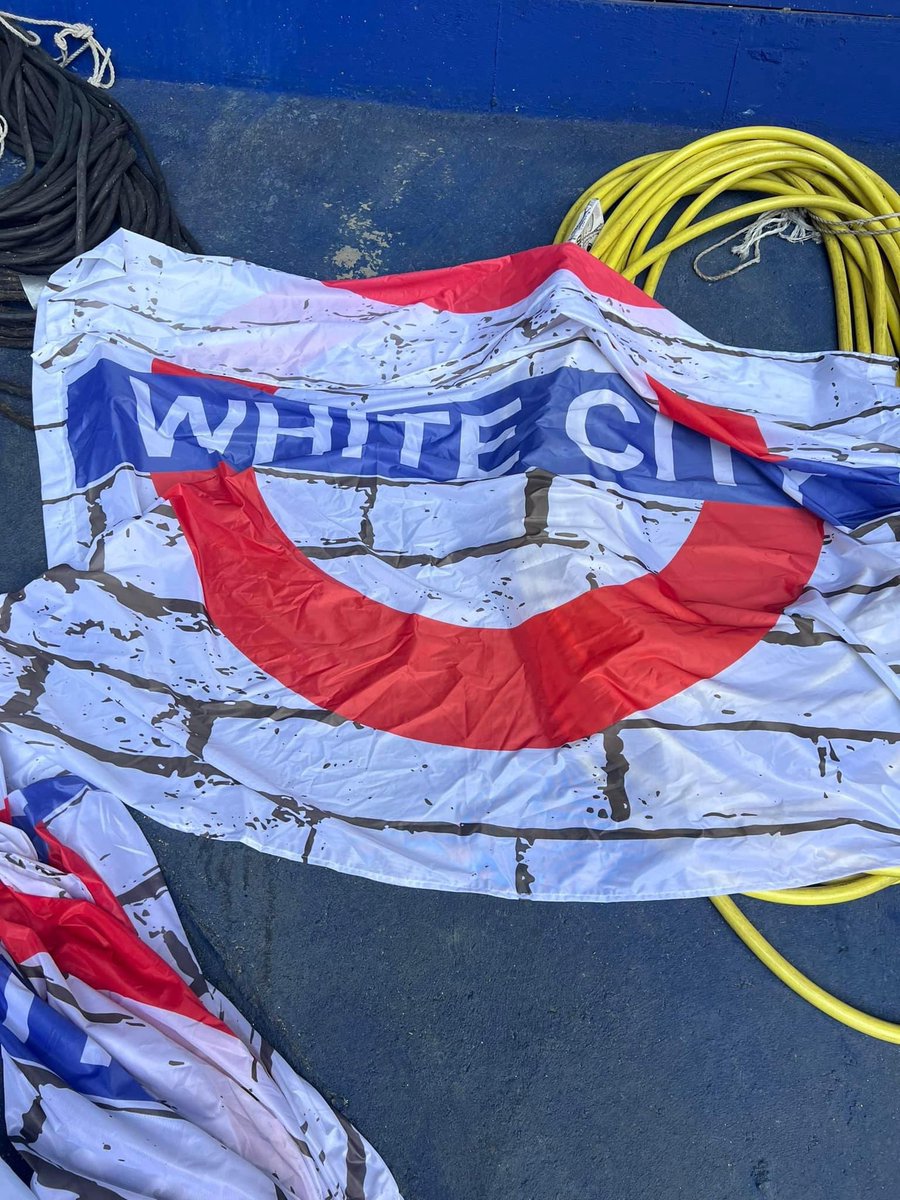 LoftFlags's tweet image. @LoftFlags are looking for volunteers to help with displays in the Lower Foft on matchdays please feel free to follow us and get in touch @QPR @QPRtrust