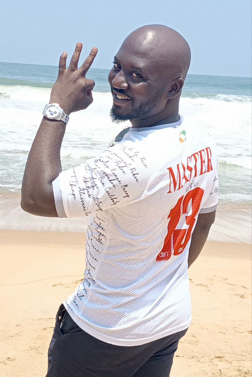 Bonne fête de l'indépendance 🇨🇮.
⭐⭐⭐
#abngroup #civ225 #cotedivoire #independance #independanceci #mensahmaster