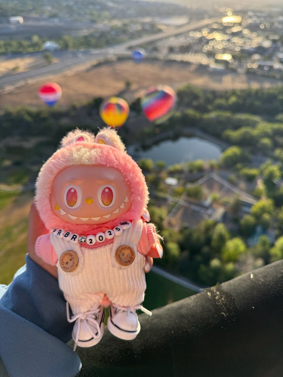 Labubu takes flight, so can you 🎈☁️

Balloon Nevada will be taking up a limited amount of guests a day to view the event from up above during the 2025 event! Book at balloonnevada.com/grbr

#RenoBalloonRace | #ShufflingtoGRBR2025