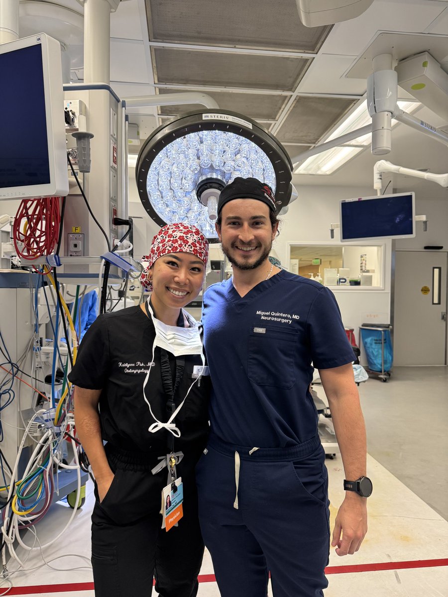 Something amazing about residency is that as years progress, we get to see our friends grow as well! Yesterday had an awesome time operating w my same year and ENT resident Kait 🫶🏻