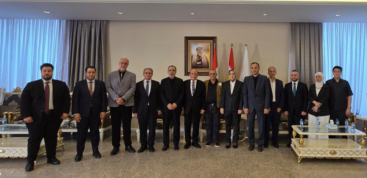 بە سەرۆکایەتی بەرێز عبدالقادر بازرگان سەرۆکی پارتی چاکسازی تورکمان  و خاتوو منی نبی قهوەچی جیگری سەرۆک حزب  و ئەندامانی سەرکردایەتی پارتەکەمان سەردانی پیشانگای نیودەوڵەتی هەولێر   بە مەبەستی  زیارەتکارانی ئێران بۆ چلەی ماتەمینی ئیمام حسێن