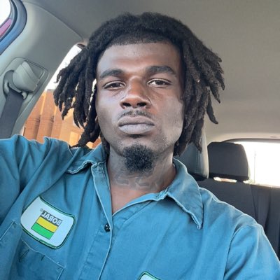 CoolFlyShit's tweet image. #NewProfilePic