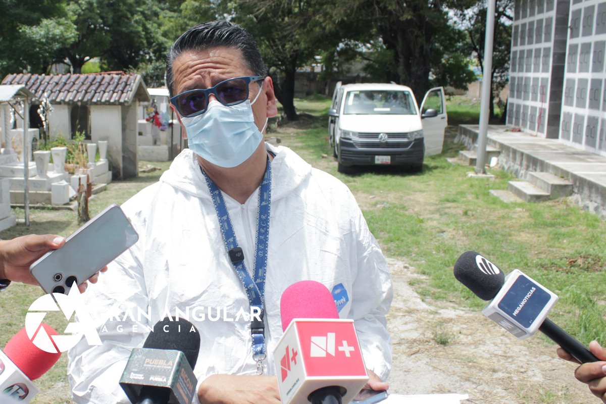 📢⚰️ #EnFotos •• 2da Exhumación con la participación de la <a href="/FiscaliaPuebla/">FGE Puebla</a> #PanteónLaPiedad. La persona identificada cómo Mario N. De 41 años, desapareció el 18 de junio y lo encontraron en octubre de 2023.
Via <a href="/MarcosD3674426/">Marcos Díaz</a>